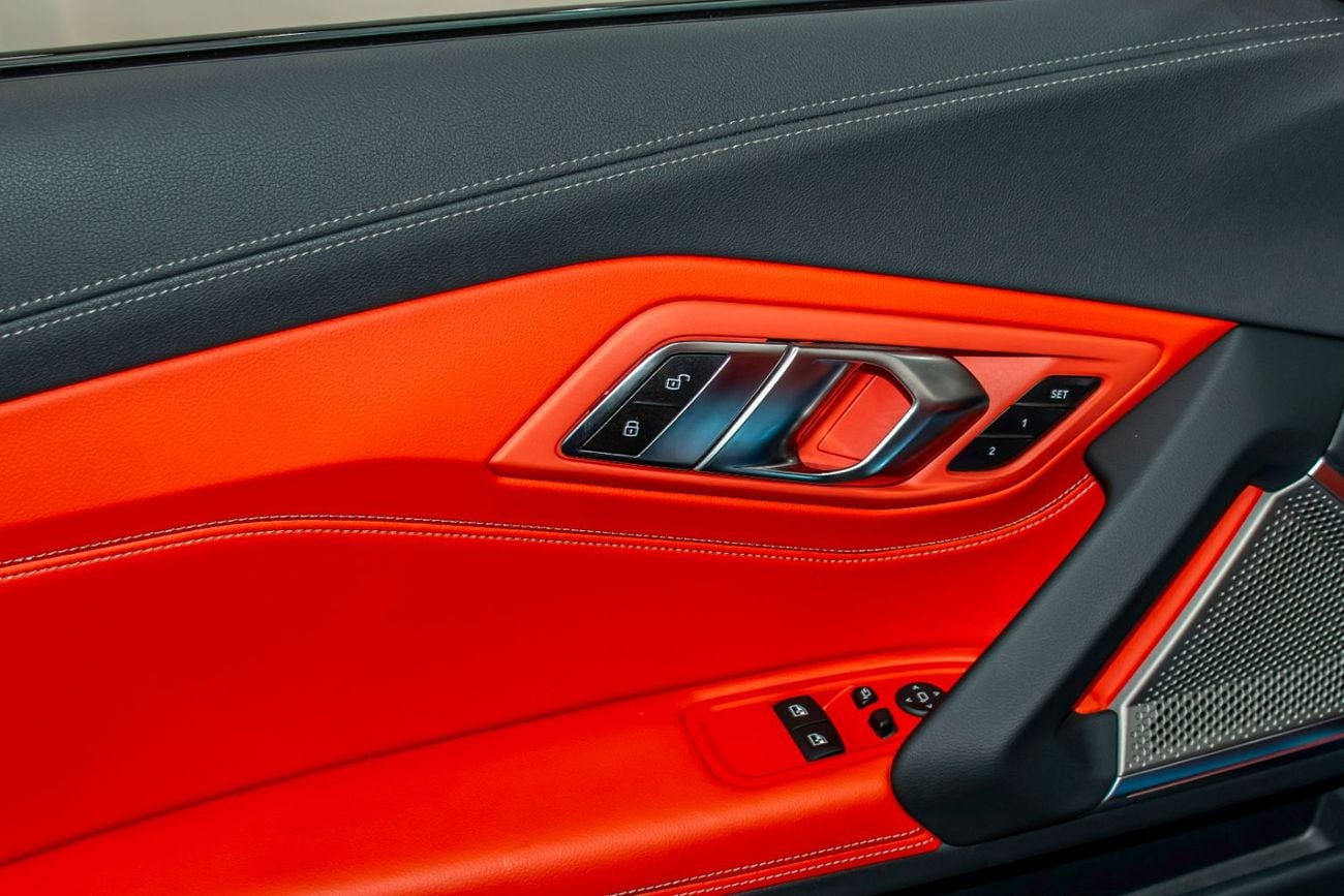BMW Z4 sDRIVE30i LUXURY M SPORT PACKAGE