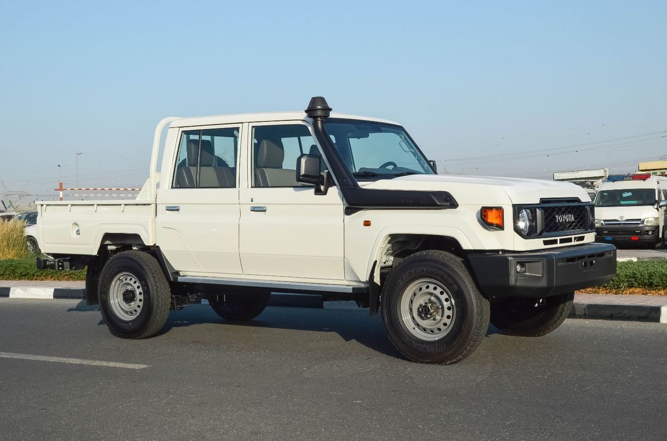 تويوتا لاند كروزر بيك آب TOYOTA LAND CRUISER 79 2.8L DC MT PICKUP 2025