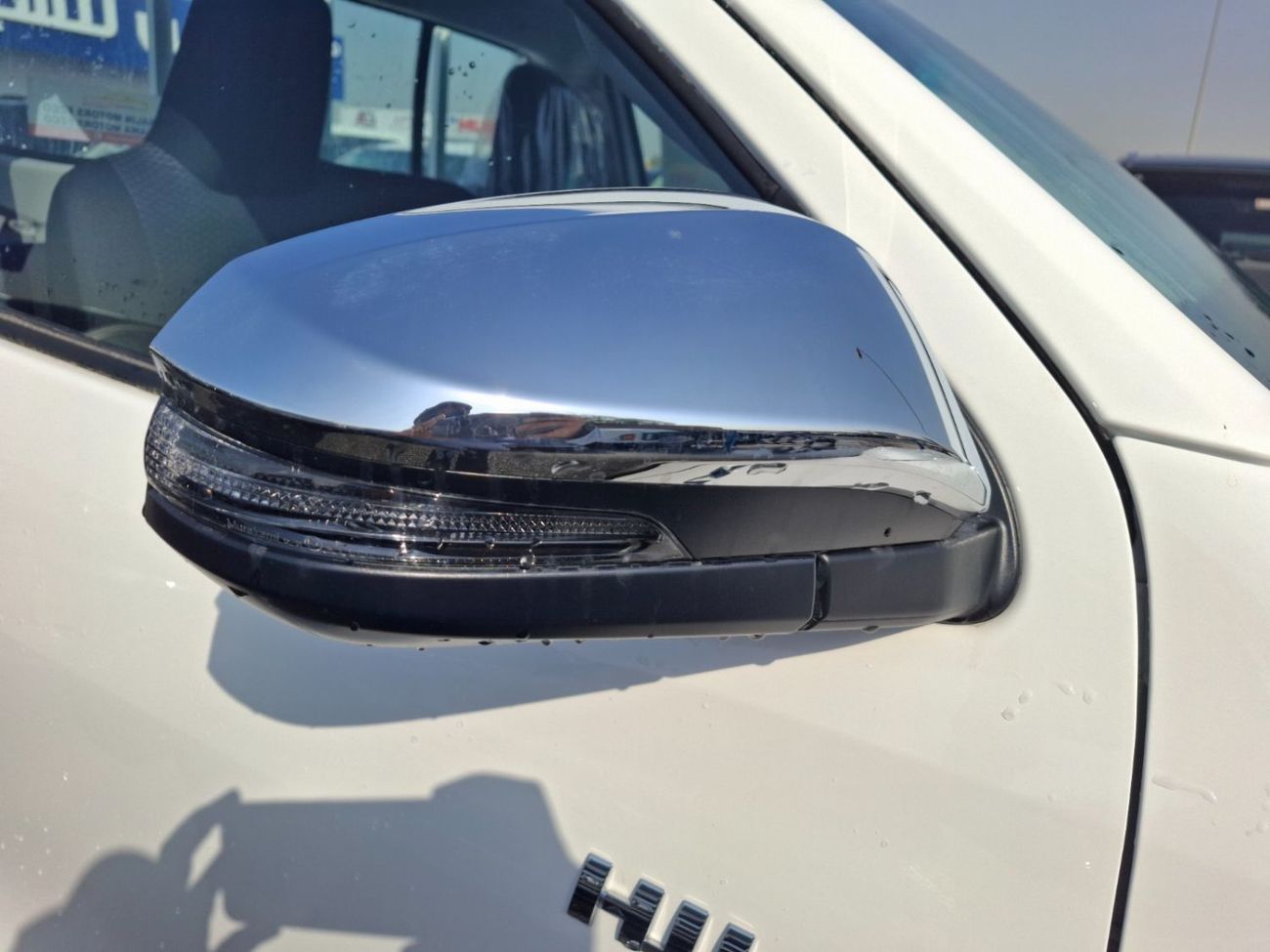 Toyota Hilux Toyota Hilux DLX 2.4L 2025 SC MT White Diesel