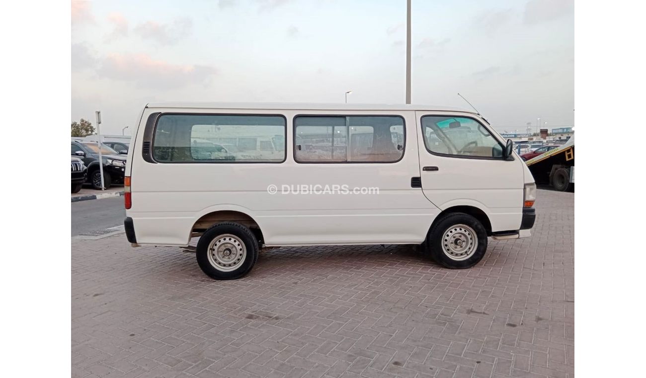 Toyota Hiace TOYOTA HIACE VAN RIGHT HAND DRIVE (PM1211)