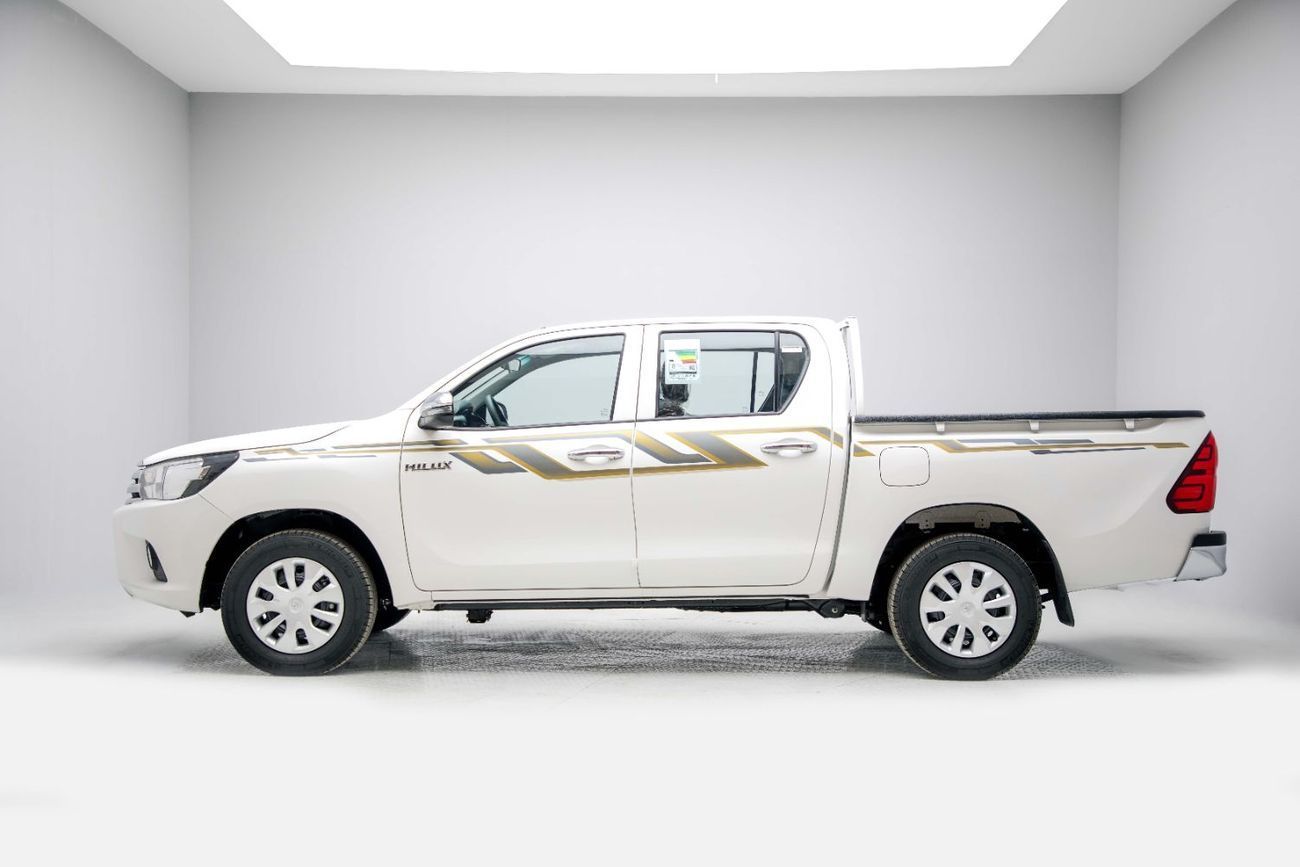 Toyota Hilux 4X2 - 2.7L – Super White Inside Red | Export Only