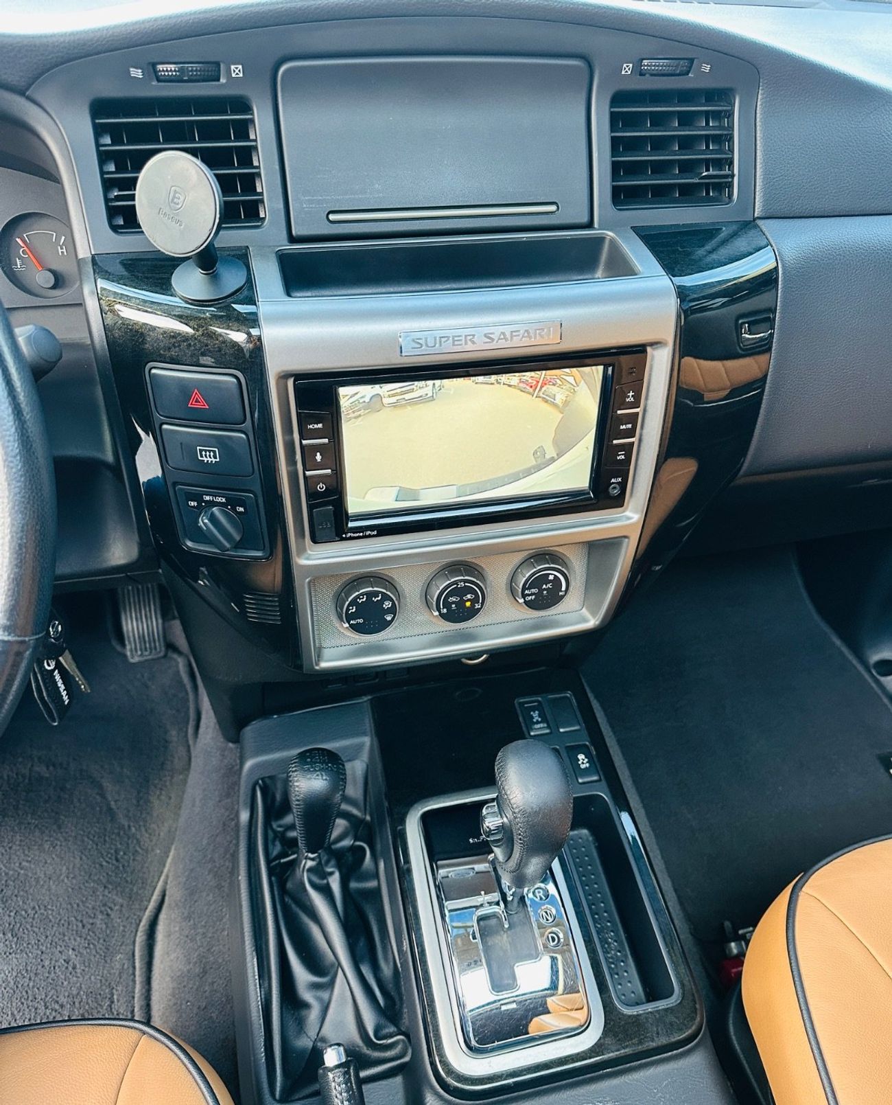 Nissan Patrol Super Safari