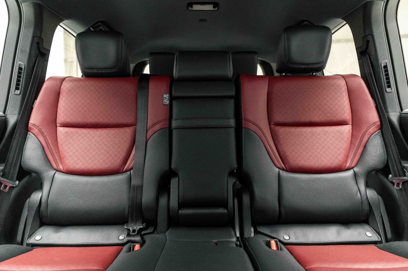 Toyota Land Cruiser VXR 3.5L – Precious White Pearl Inside Black and Dark Red | Export Only