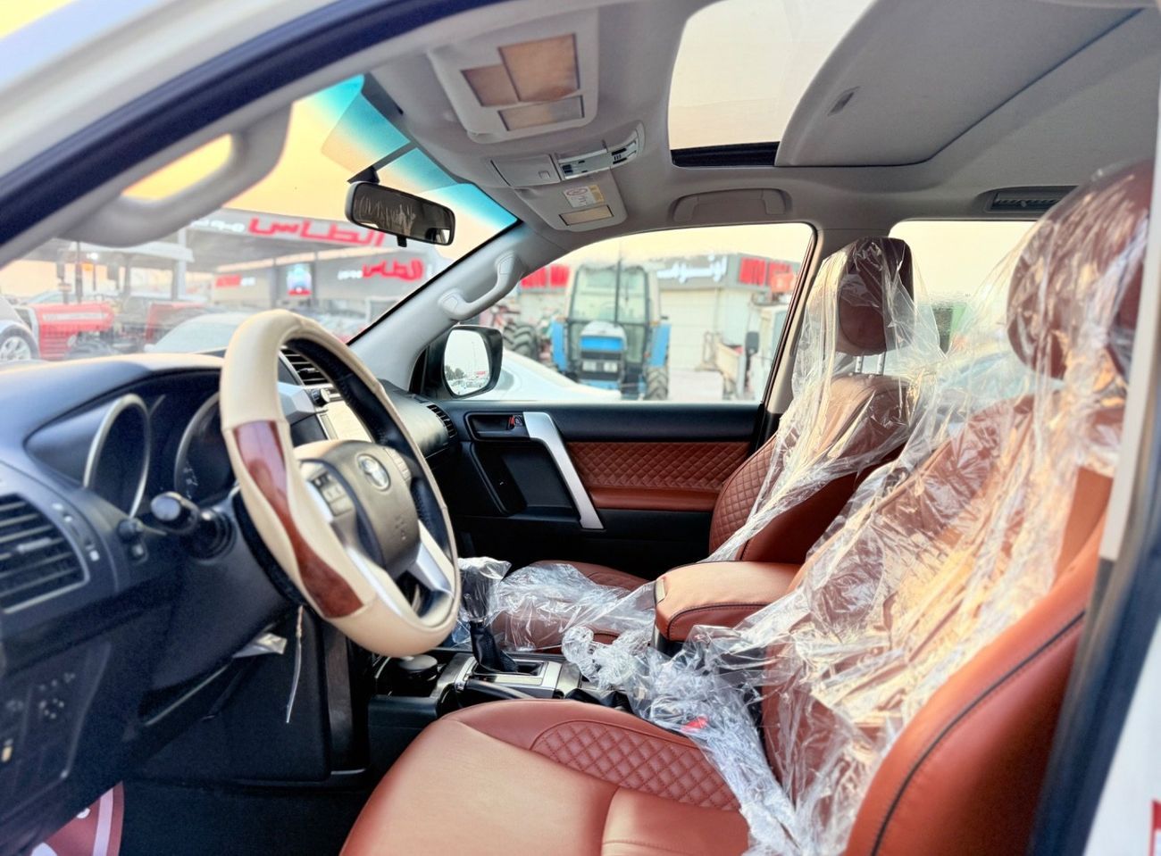 تويوتا برادو 2017 VXR V4 Full Option Top Of The Range Very Clean And Perfect condition