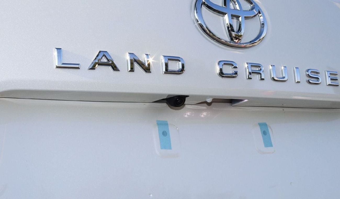 تويوتا لاند كروزر 2026 Model Toyota Land Cruiser (LC300) VX, 4.0L Petrol 4WD 6A/T