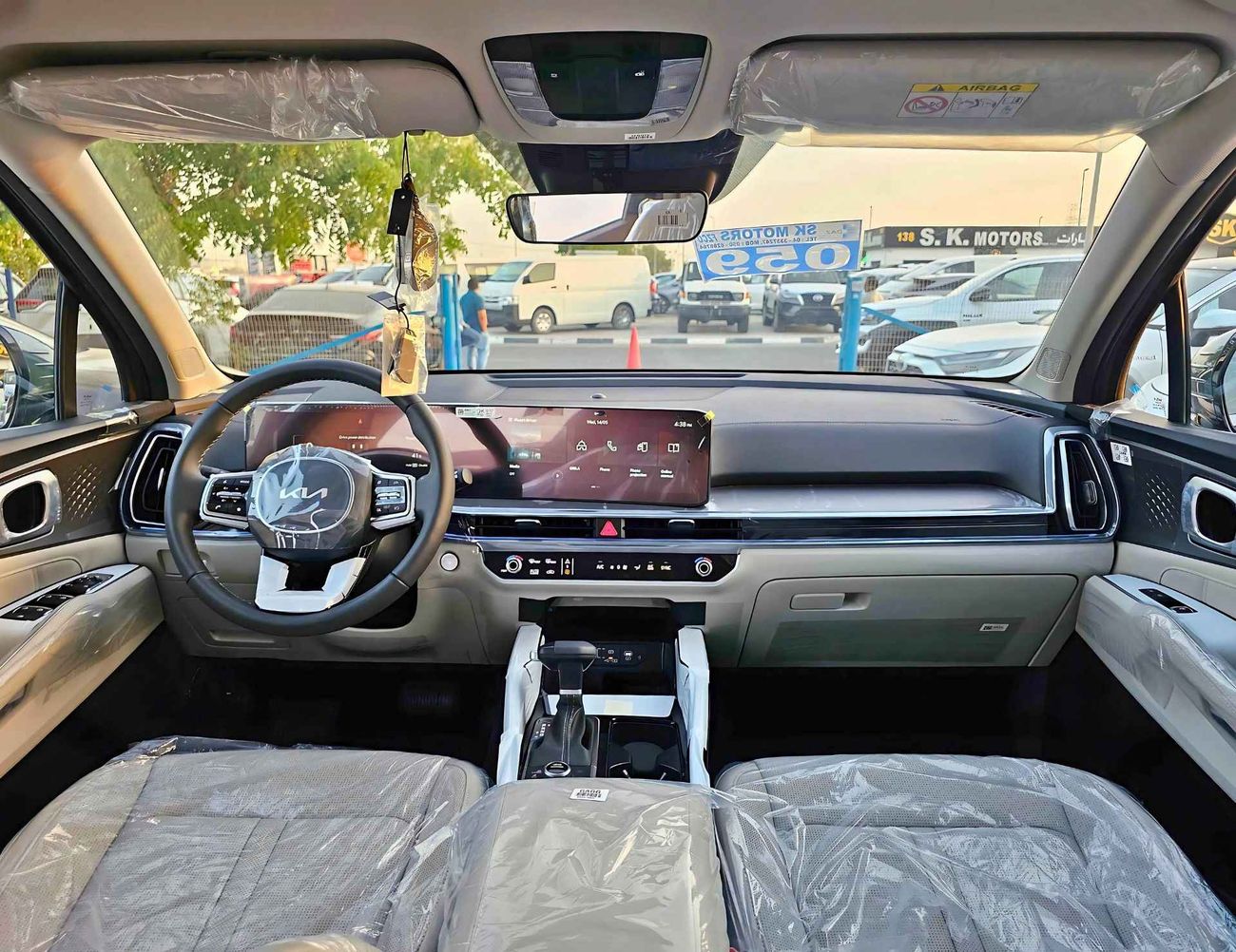 Kia Sorento 2.5L V4 PETROL / 360* CAMERA  / POWER SEATS & LEATHER / 4WD (CODE # 69093)