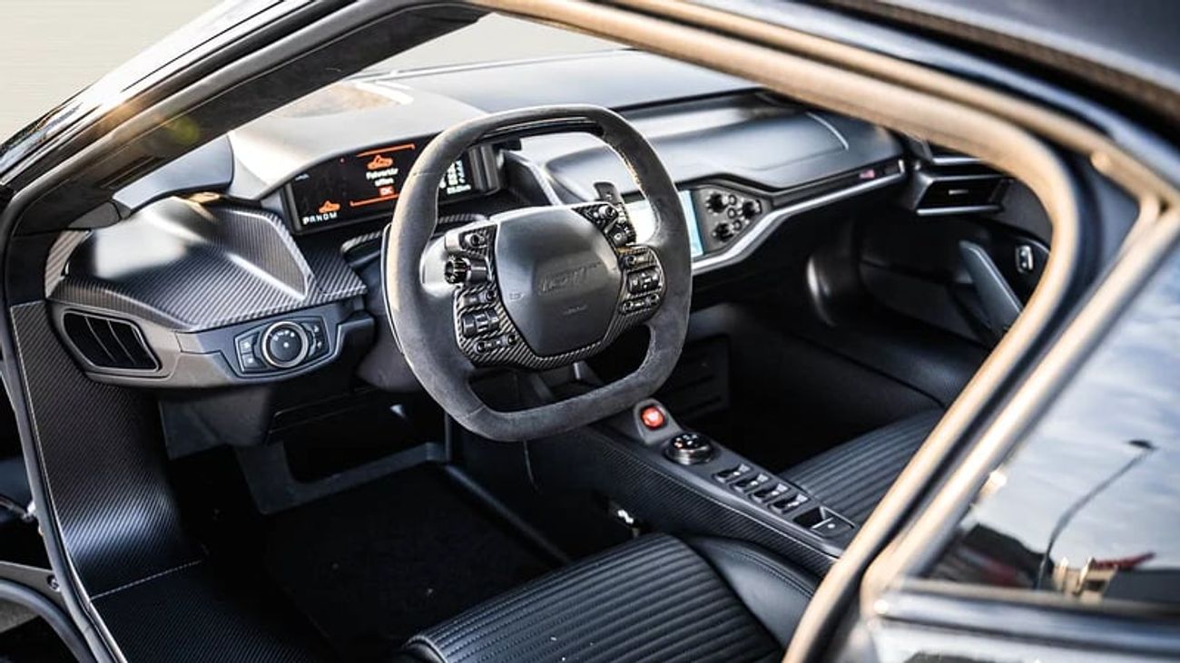 فورد جي تي LIQUID CARBON 1 OF 25 + FULL CARBON BODY !!!