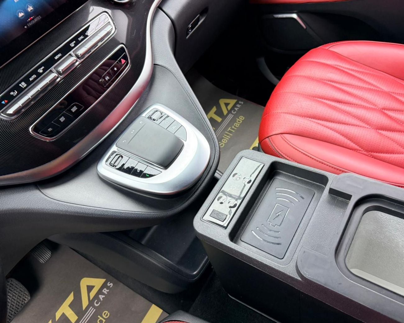 مرسيدس بنز V 250 2023 Mercedes V-250, Warranty , Full Mercedes-Benz Agency Service History, GCC Specs