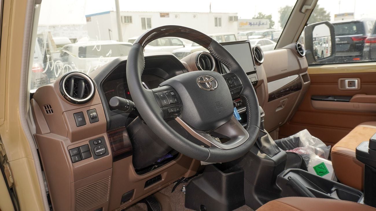 Toyota Land Cruiser 70 LX 2.8L DIESEL A/T