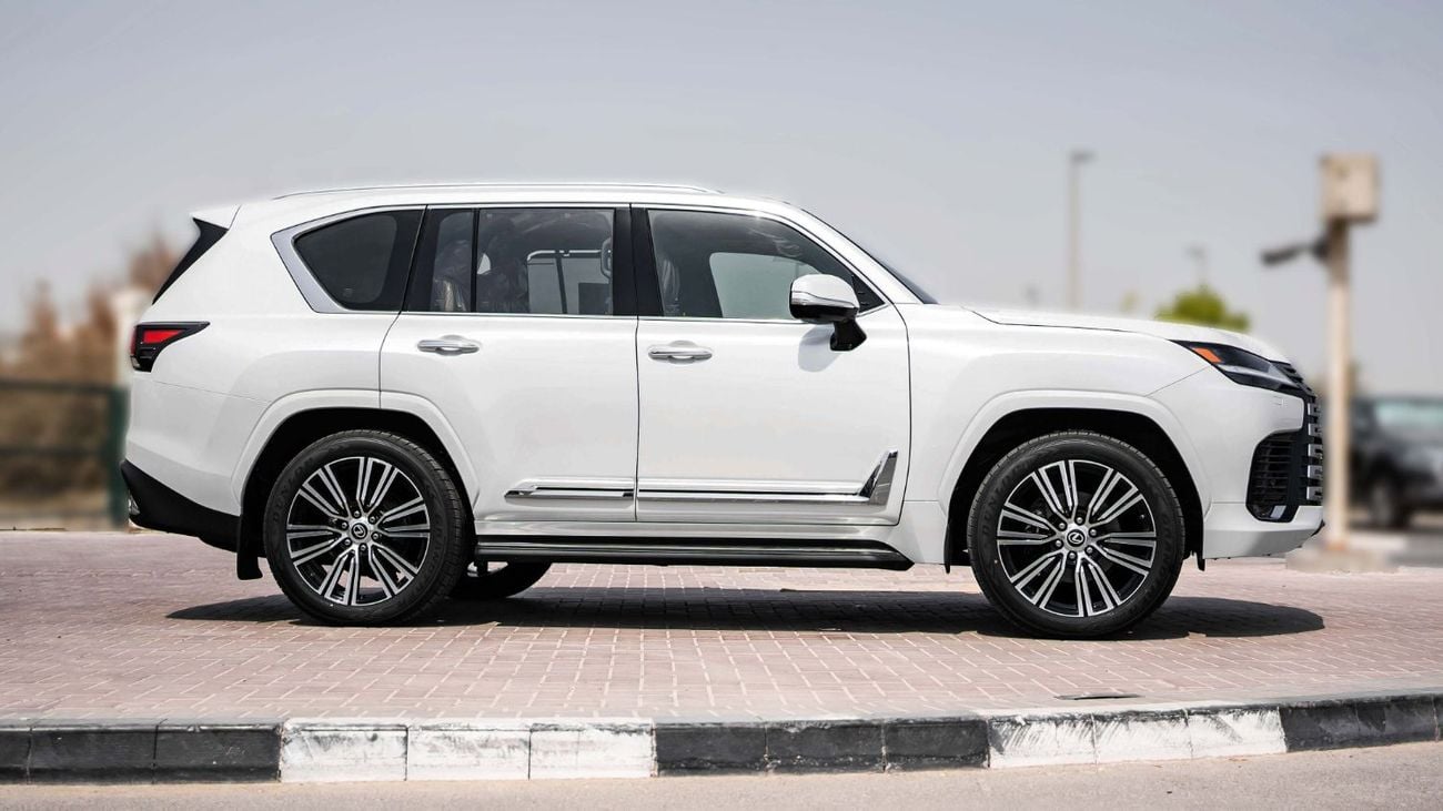Lexus LX 700h 2025 Lexus LX700h Signature 3.5L AT Hybrid (White) 5 Seats