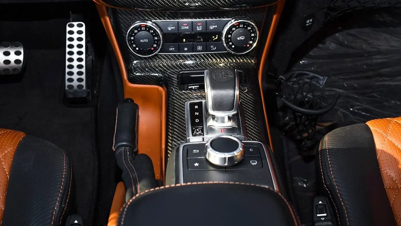 مرسيدس بنز G 63 AMG G63 6X6 GCC Spec - One of two certificated .