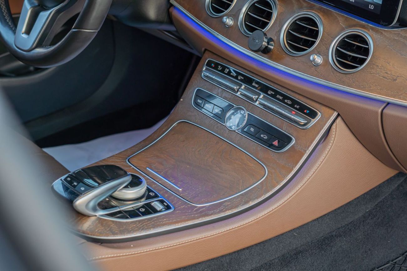 مرسيدس بنز E300 E-CLASS E300