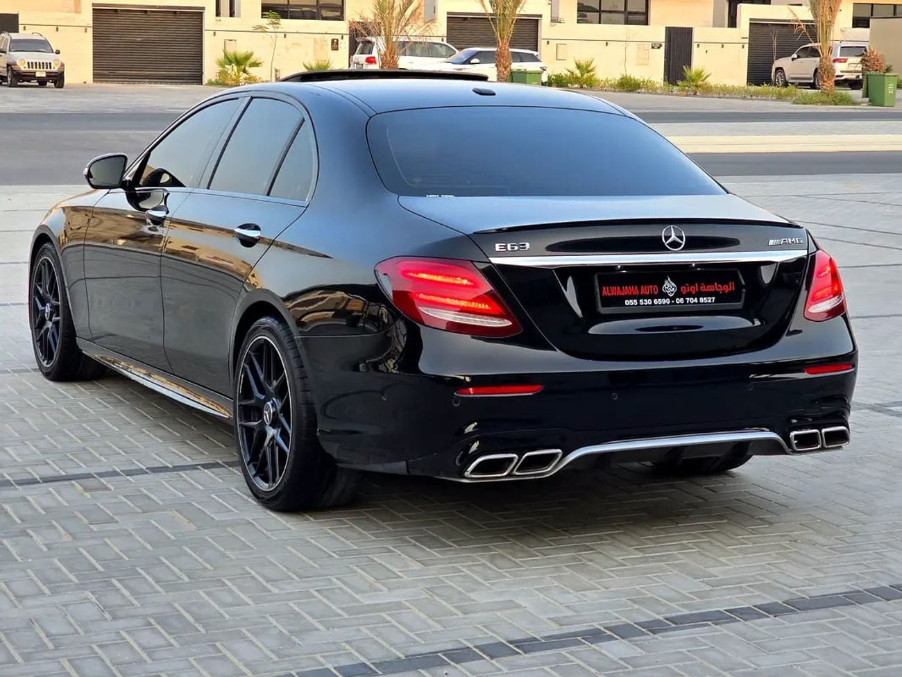 Mercedes Benz E300 E 300 - Premium Luxury Sedan