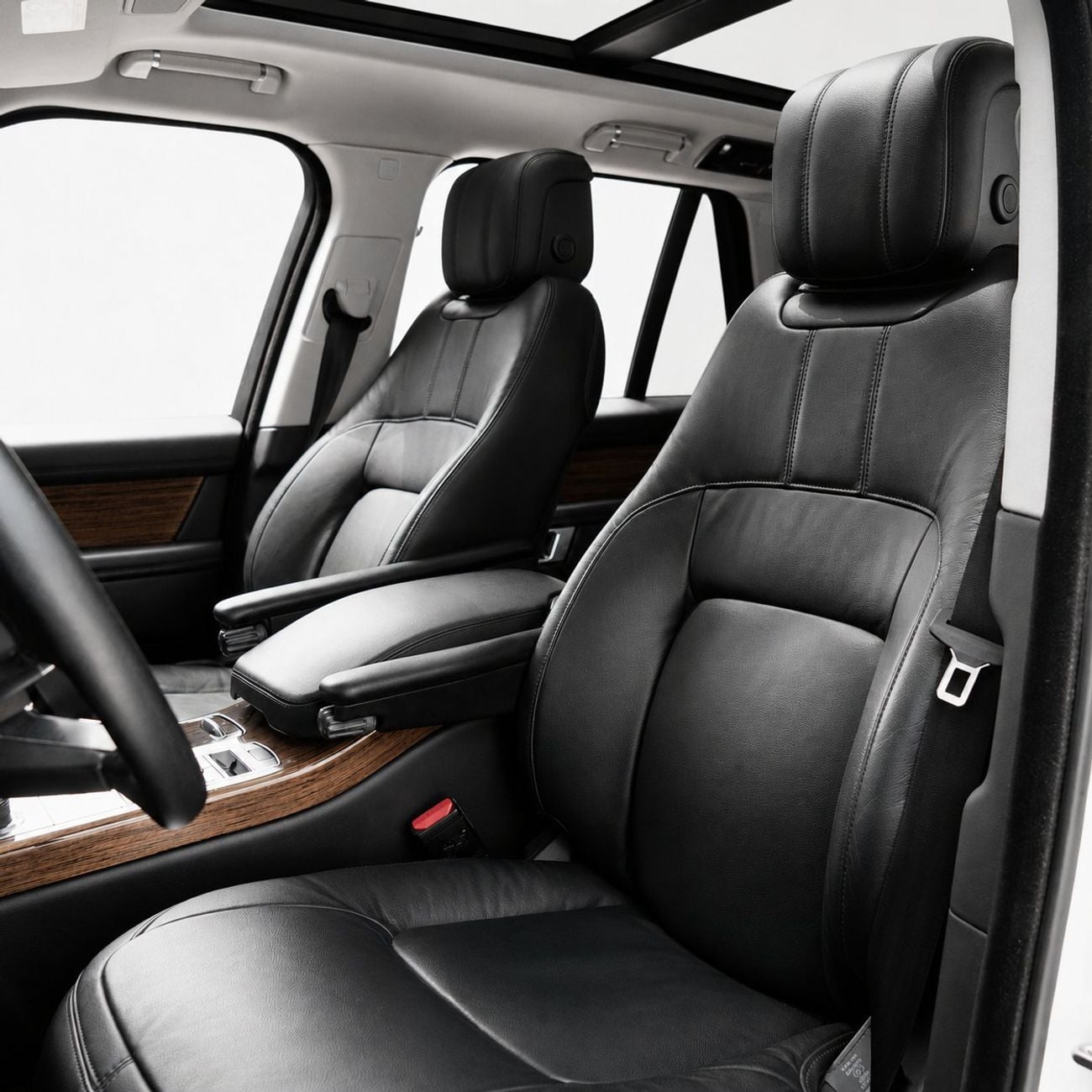 Land Rover Range Rover HSE P400 AED 3,544 P.M • 0% Downpayment • Rover Range Rover HSE • 1 Year Warranty