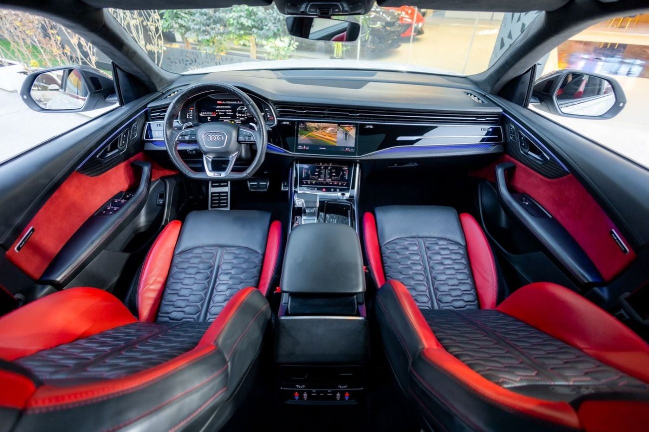 Audi RSQ8 TFSI quattro 4.0L