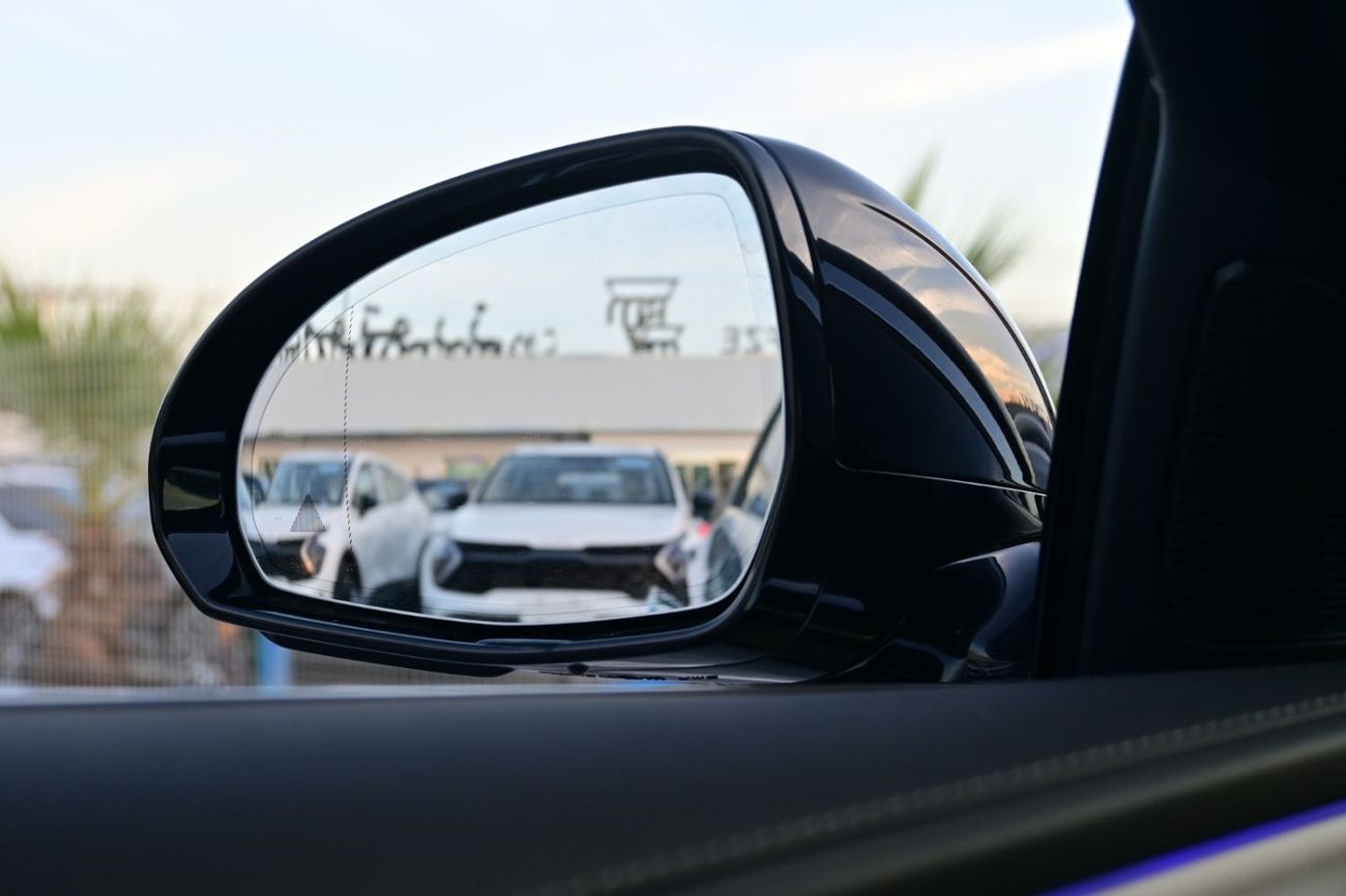 Mercedes-Benz E200 Mercedes-Benz E200 2.0L Turbo + Mild Hybrid Color Black Model2026