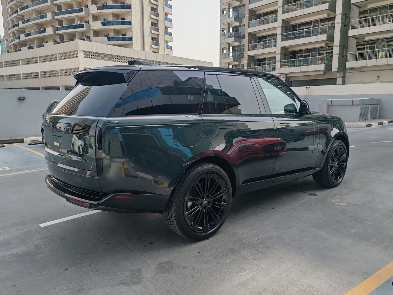 Land Rover Range Rover LWB HSE P530 4.4L