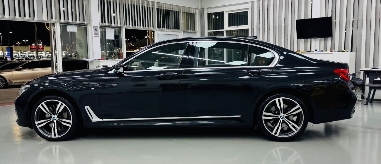 بي أم دبليو 750Li M Sport 4.4L (523 HP)