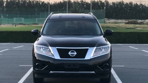 Nissan Pathfinder MODEL 2016 CAR PERFECT CONDITION INSIDE AND OUTSIDE NO ANY MECHANICAL ISSUES FULL