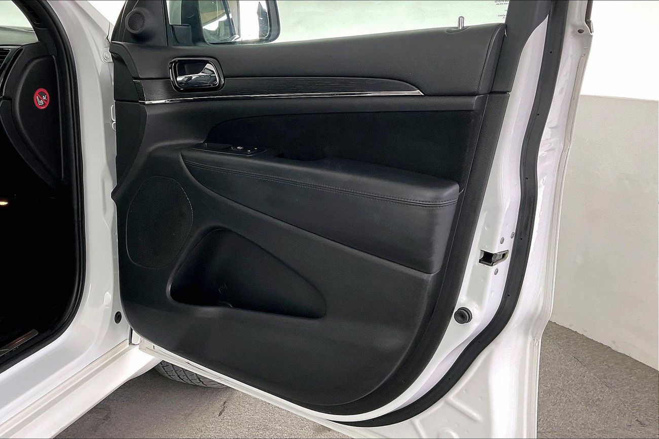 Jeep Grand Cherokee Overland S | Guaranteed Warranty | 0 Down Payment