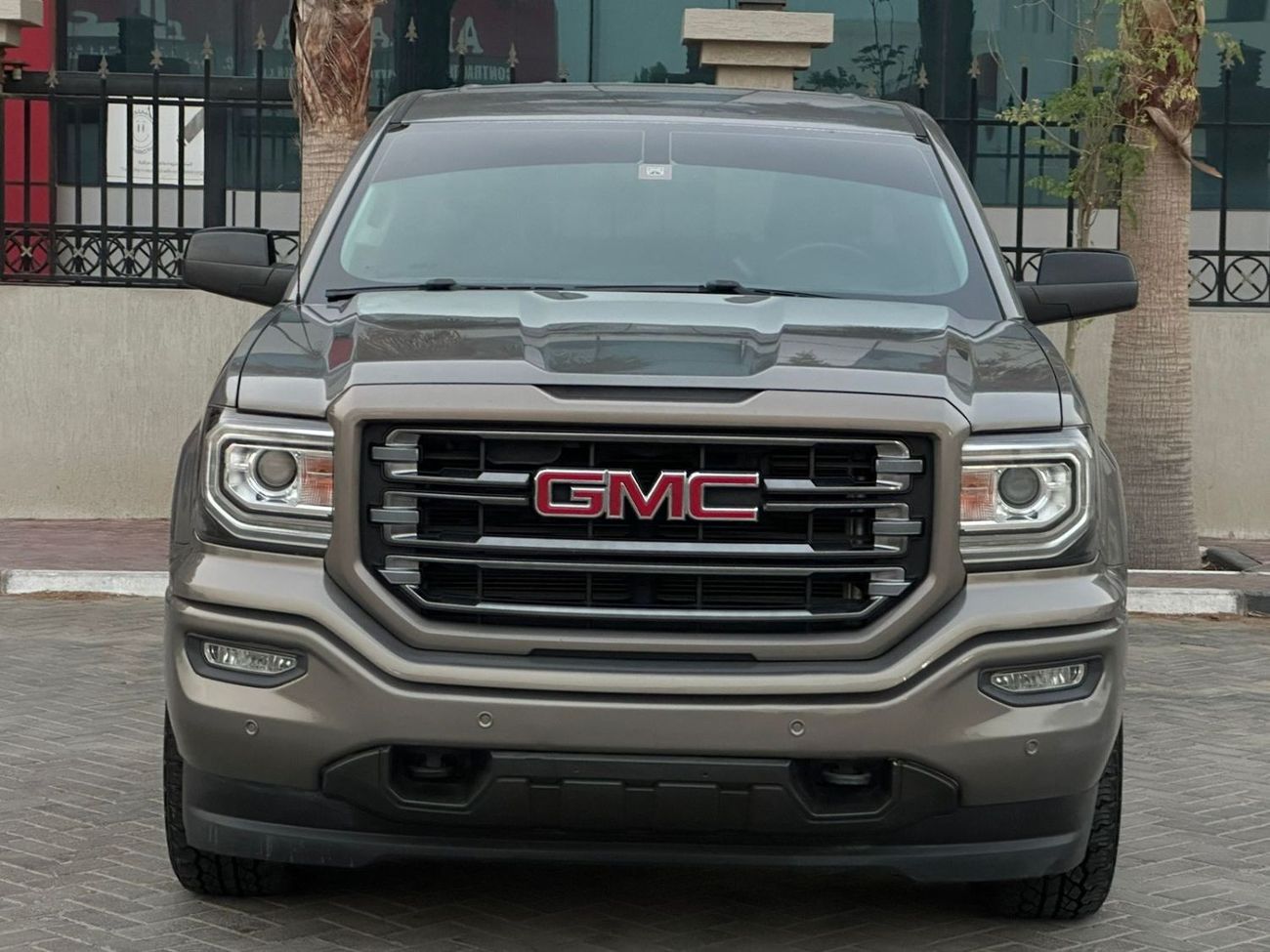 جي أم سي سييرا 1500 SLE