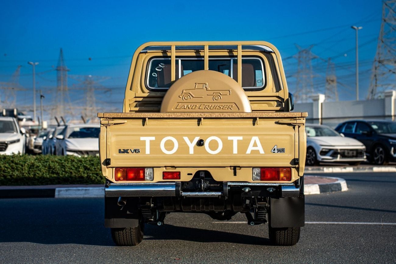 Toyota Land Cruiser Pick Up  Toyota LC79  4.0l Double Cabin