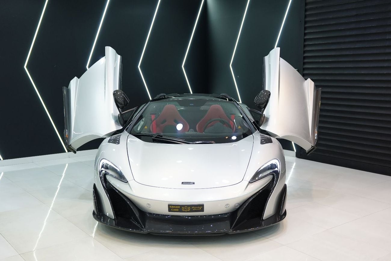 McLaren 675LT Spider, McLaren Track Telemetry, Full Carbon Package, Meridian Audio, Very Low KM, GCC Specs!!