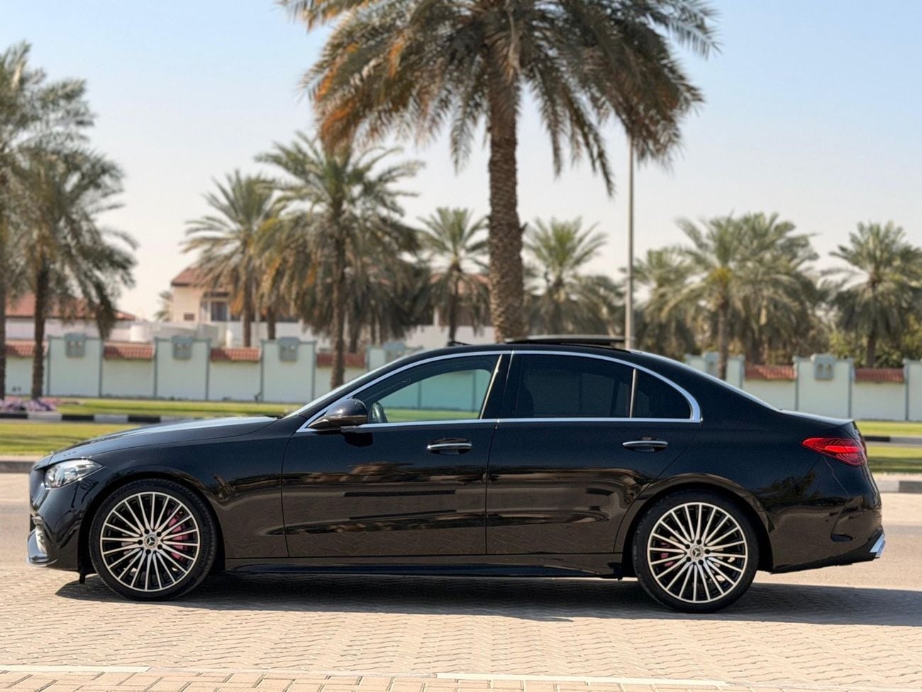Mercedes Benz C300 STD (NON GCC) Base
