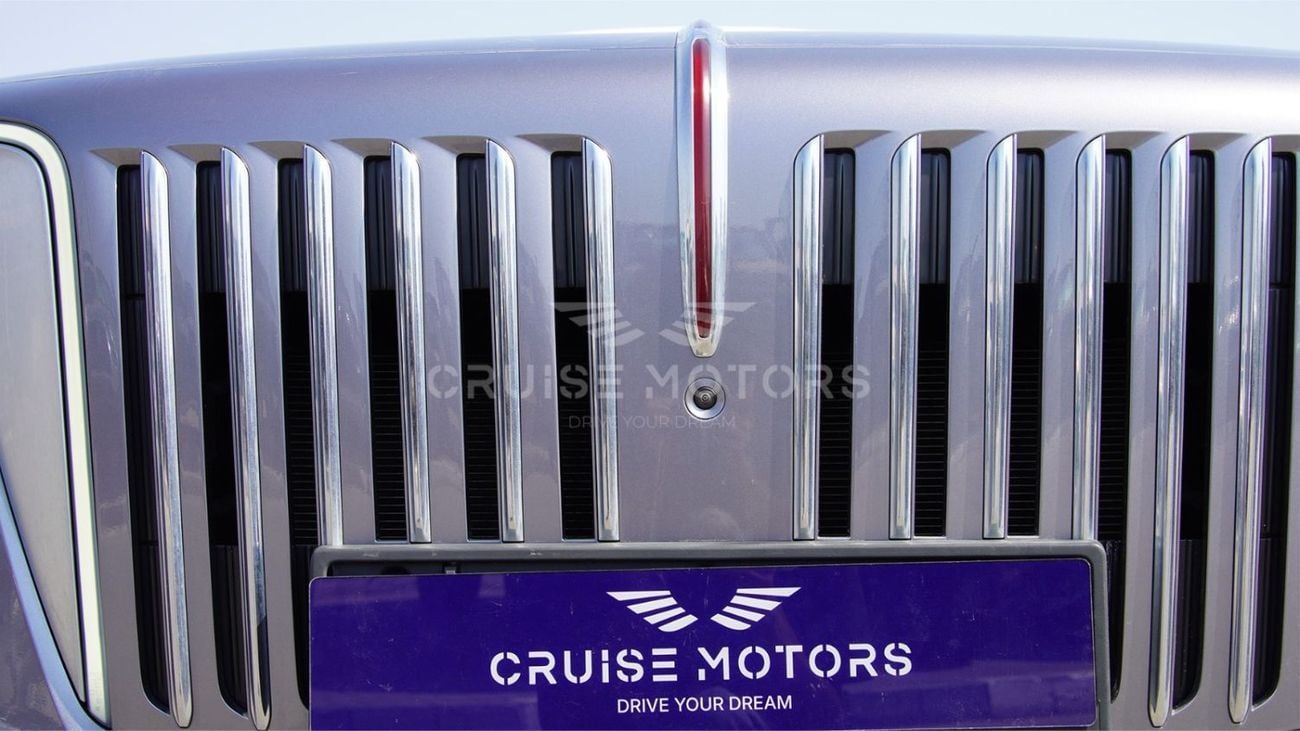 هونغشي EHS9 Electric - Automatic - SUV -  4WD - 6 Seats - 4 Doors - Silver