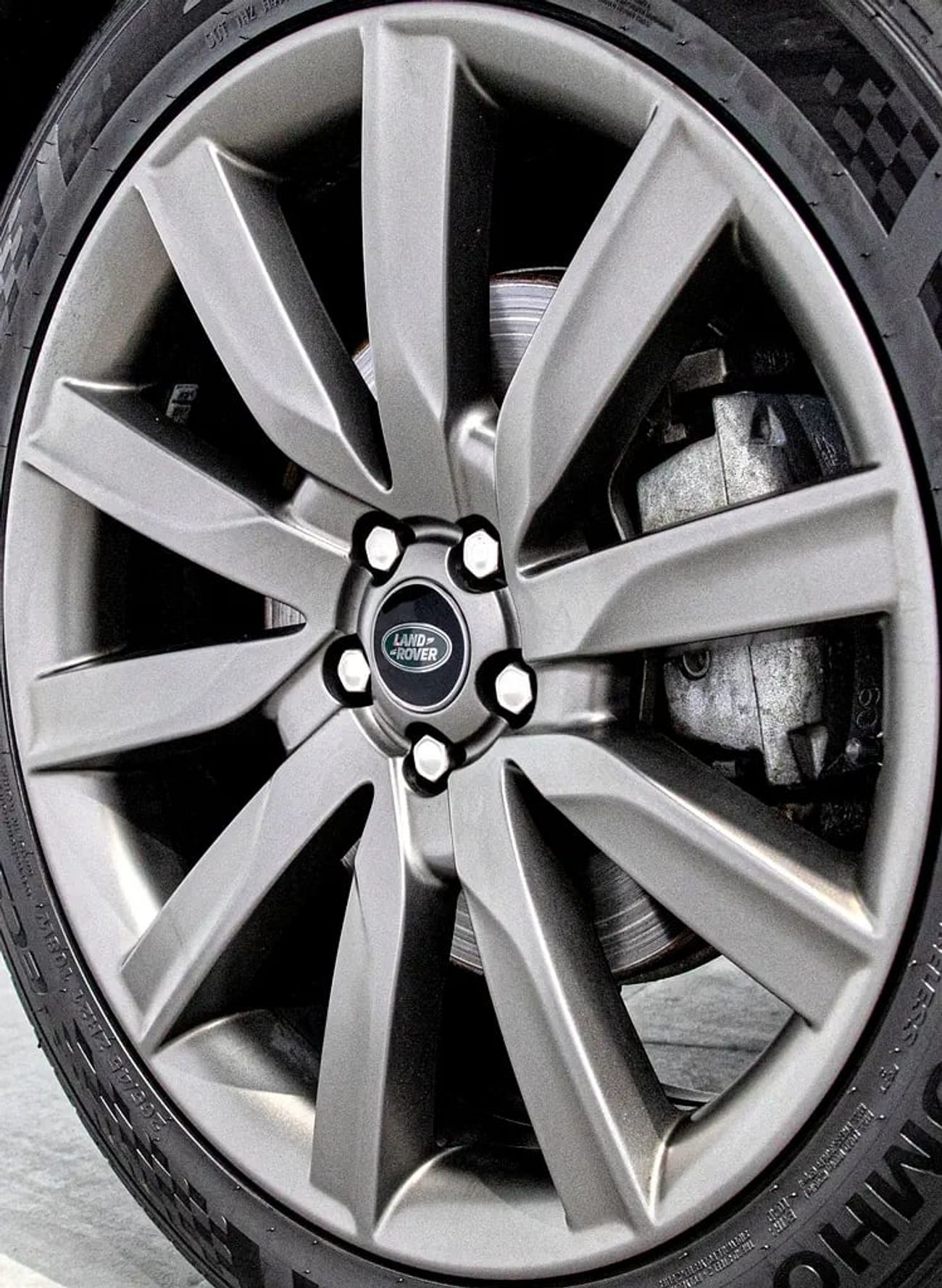 لاند روفر رينج روفر فيلار P300 R-Dynamic 2.0L