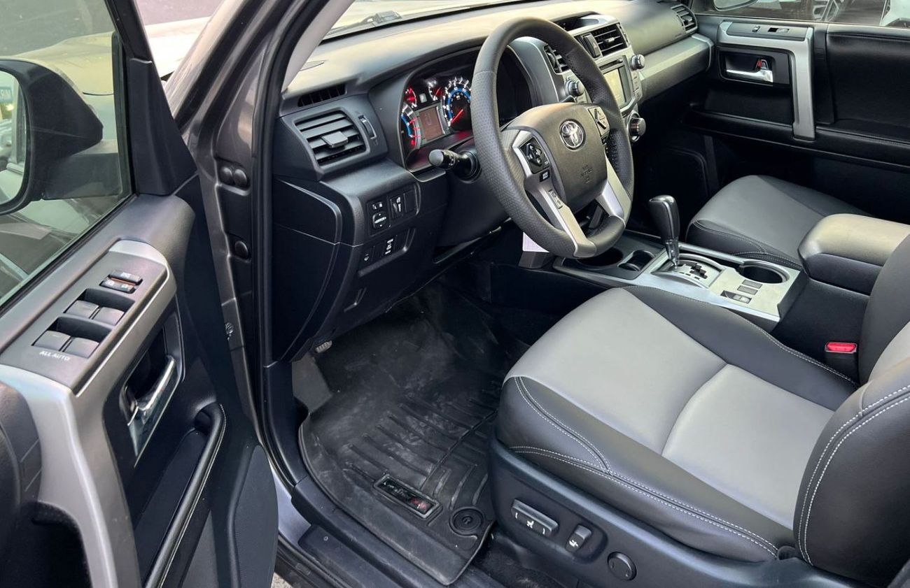 Toyota 4Runner 2015 Toyota 4Runner SR5 Premium - 4.0L V6 - 7 Leather Seats - Rear CAM - Electric Seat -