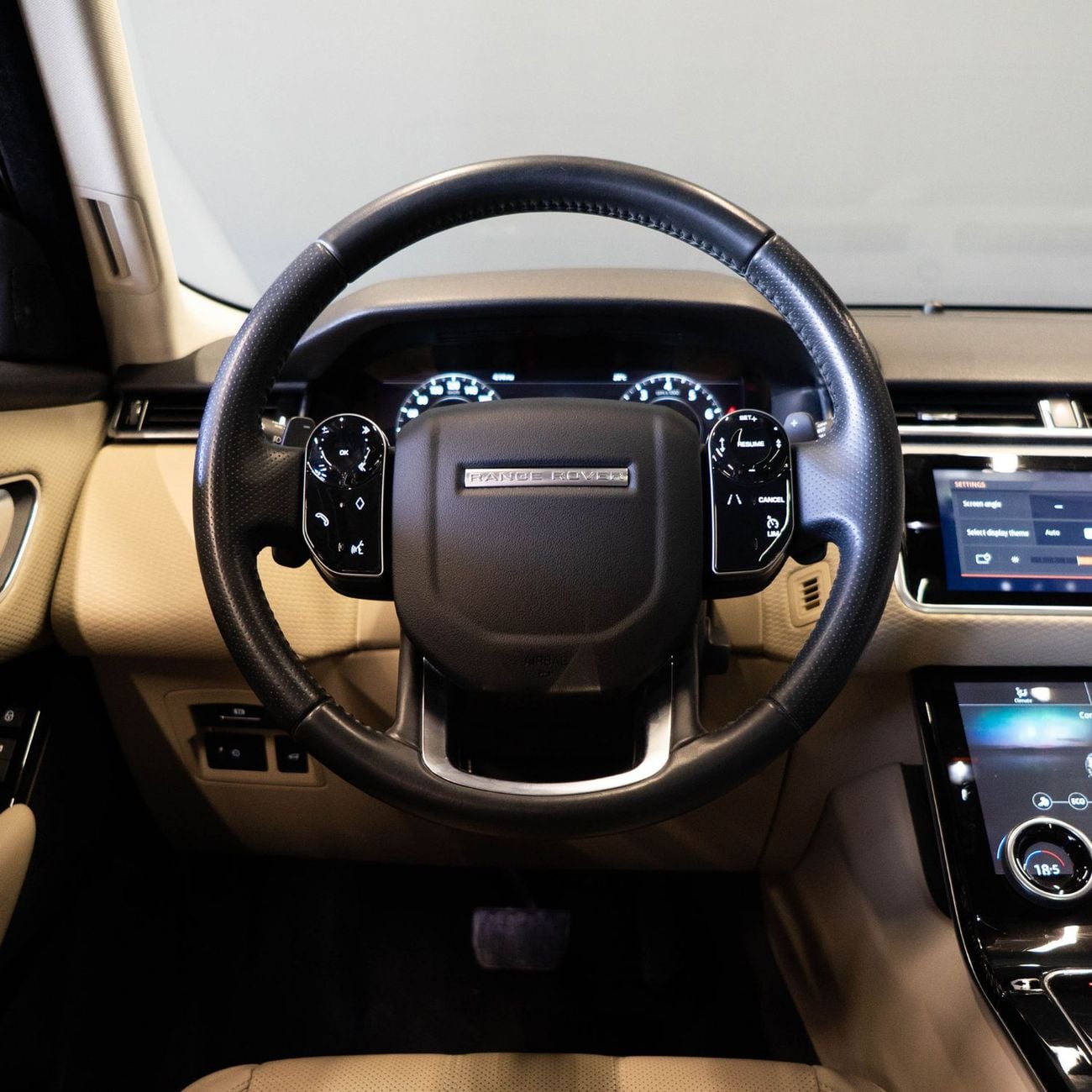 لاند روفر رينج روفر فيلار 2,107 P.M • 0% Downpayment • Range Rover Velar P250 S • 1 Year Warranty