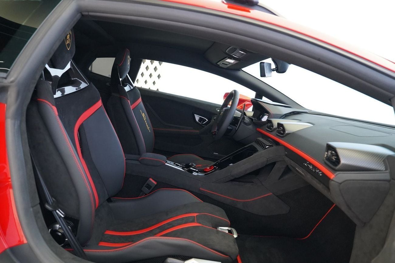 لامبورغيني هوراكان TECNICA STERRATO 5.2L V10