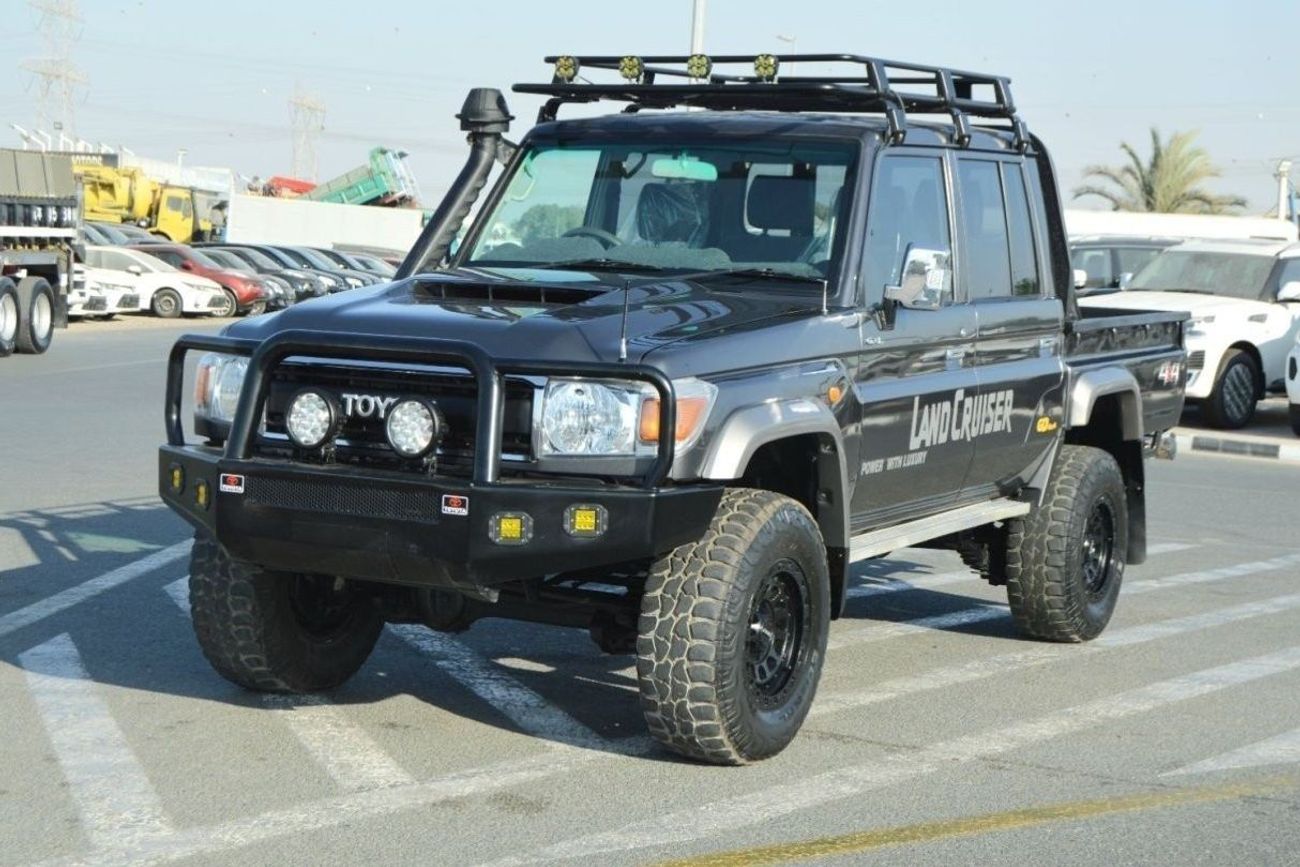 Toyota Land Cruiser Pick Up Double cabin Perfect inside and out
