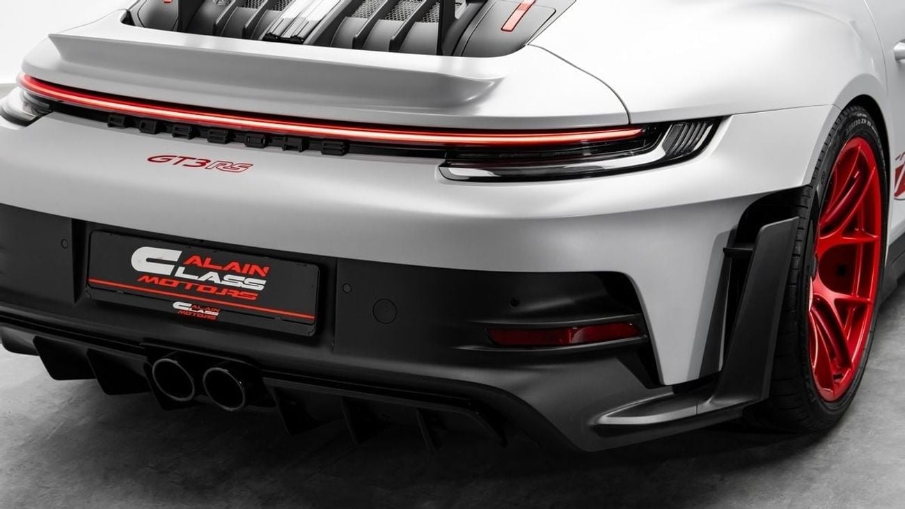 بورش 911 GT3 RS - 2025 - GCC Specs - Under 5 Years Warranty