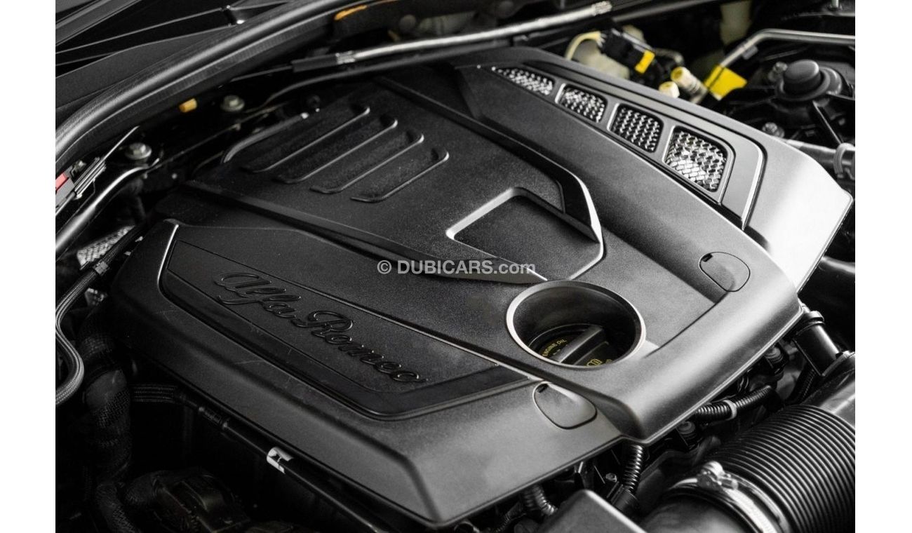 ألفا روميو جوليا 2018 Alfa Romeo Giulia Super / Full Alfa Romeo Service History