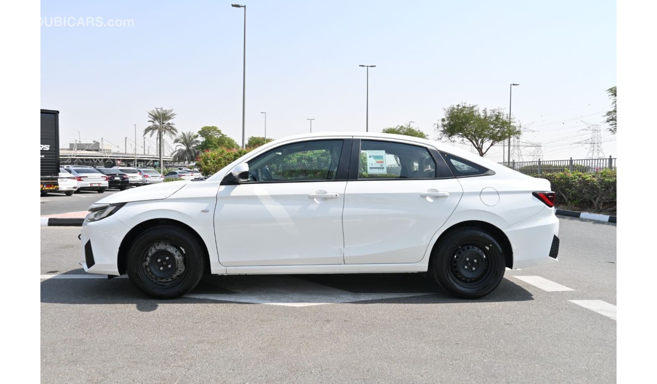 تويوتا يارس Toyota Yaris 1.5L White, Model 2023, LED Headlamps, Infotainment Screen , Auto Climate AC, Rear Park