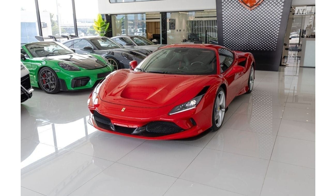 فيراري F8 تريبوتو 3.9T V8 Ferrari F8 Tributo 3.9L | Fully Carbon Fiber Interior and Exterior | 2021 | Agency Warranty