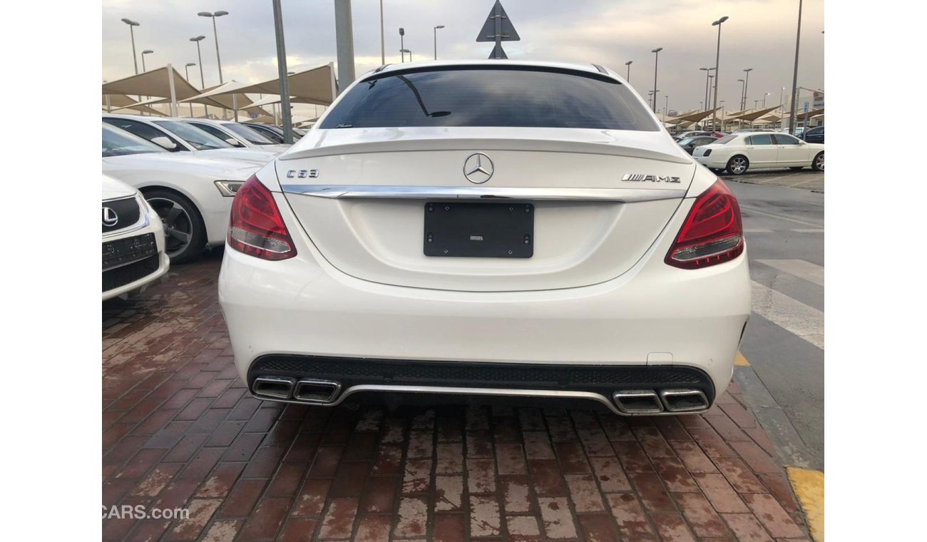 مرسيدس بنز C 350 موديل 2018 وارد نظيف جدا فل مواصفات فتحه سقف وكراسي جلد ومثبت سرعه وتحكم كهربي كامل ونظام صوت ممتاز