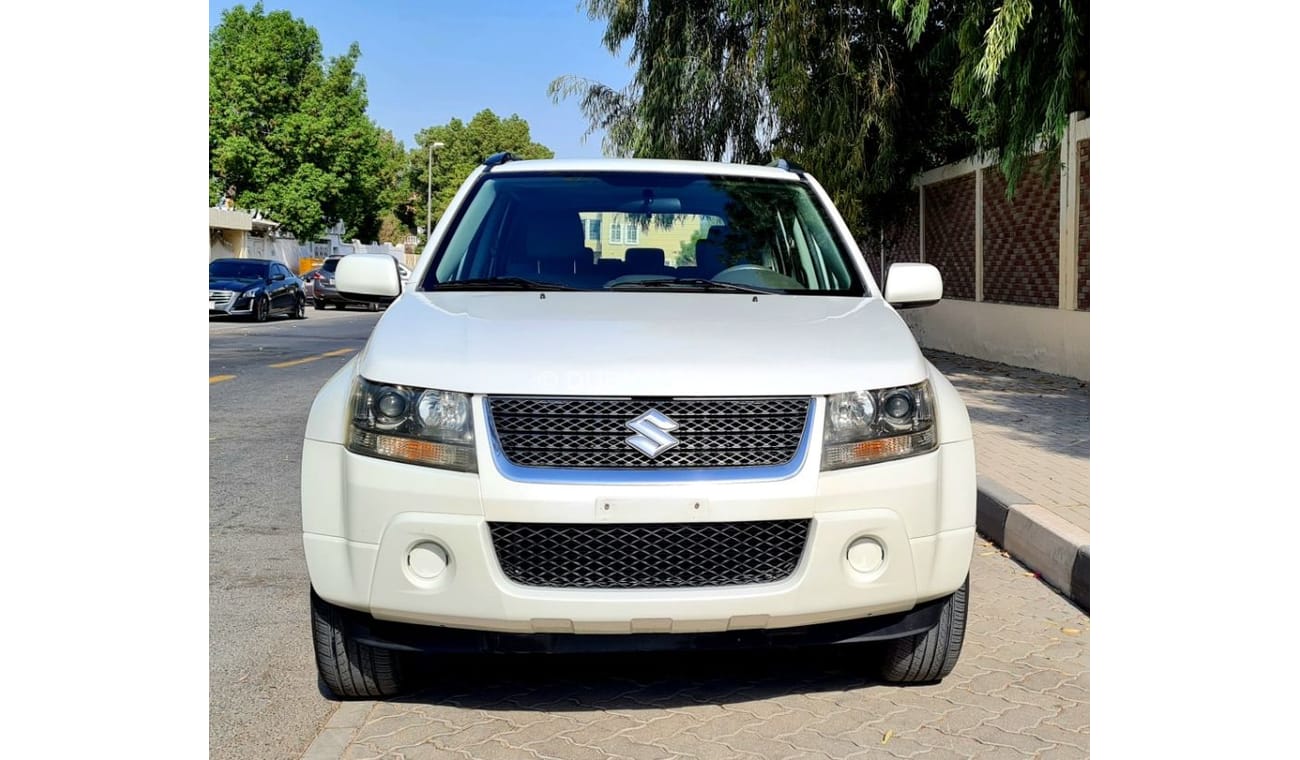 Suzuki Grand Vitara SUZUKI GRAND VITARA GCC SINGLE OWNER  EXTRA CLEAN  . ACCIDENT FREE  . NO MECHANICAL FAULTS