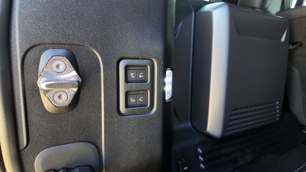 Land Rover Defender Land Rover Defender 110 P635 OCTA V8 (5 years warranty)