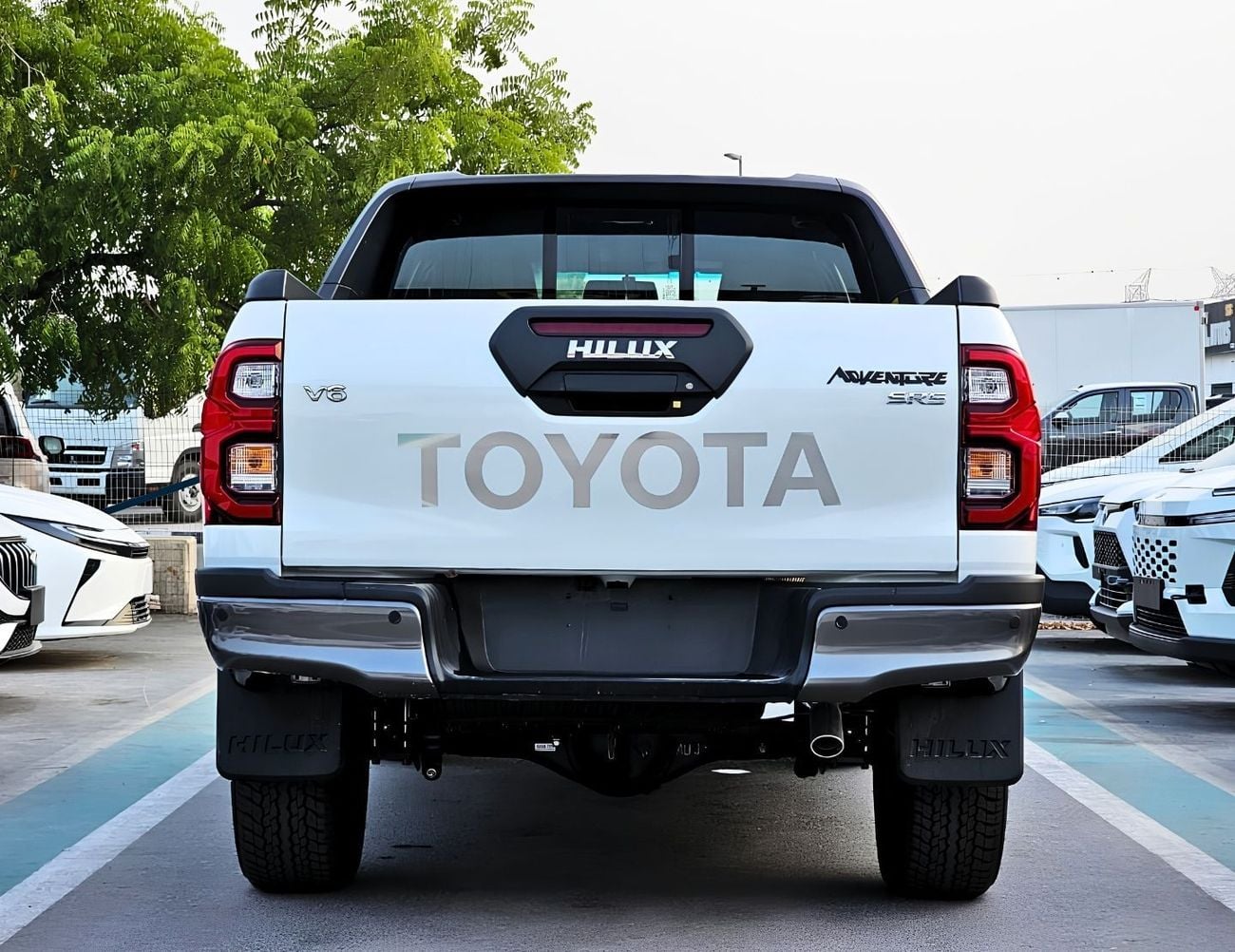 Toyota Hilux ADVENTURE EXL DOUBLE CABIN || 4.0L V6 PETROL | AIR COMPRESSOR | ROLLBAR | 360*CAMERA | FR&RR P/SENSOR (CODE#HP