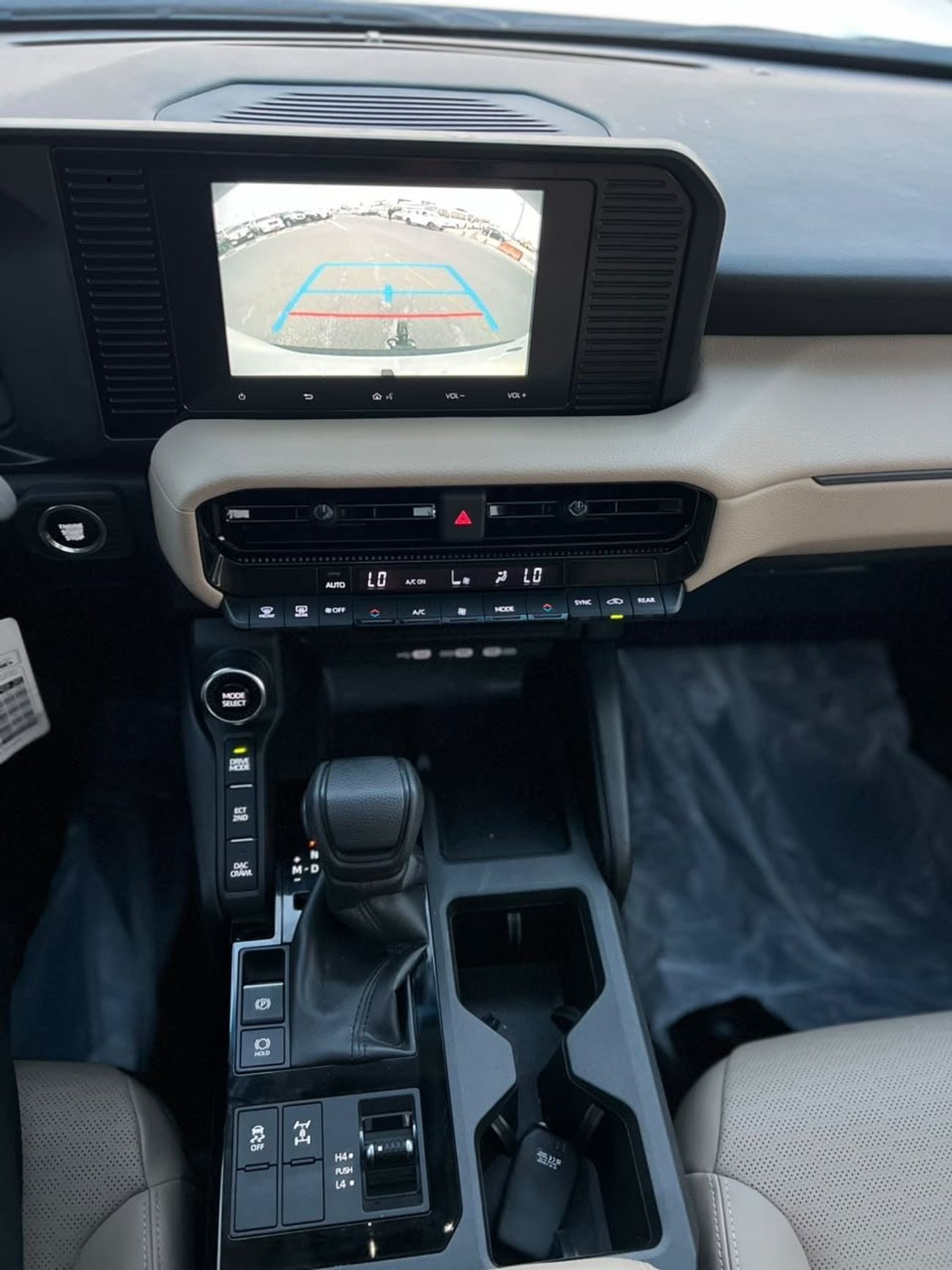 Toyota Land Cruiser 2024 Toyota Land Cruiser Prado TX TURBO Full Option 2.4L V4 - Sunroof - 4x4 - Cool Box - Leather Sea