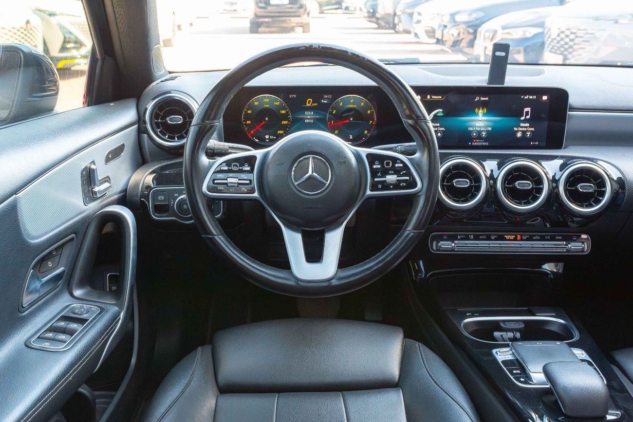 Mercedes Benz A220 STD (NON GCC) Mercedes A220 2019 (Black) 90,261 KM