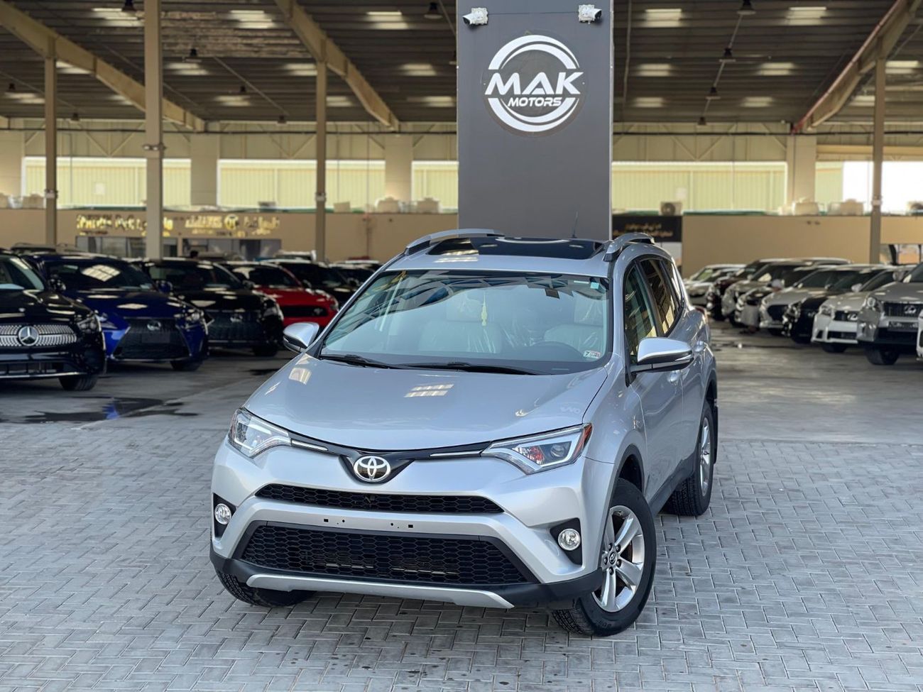 Toyota RAV4 VXR Rav4 XLE FULL OPTIONS 4X4
