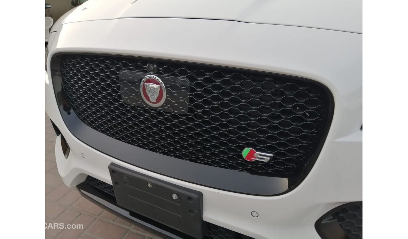 جاكوار F بيس جاكوار  F PACE 2018