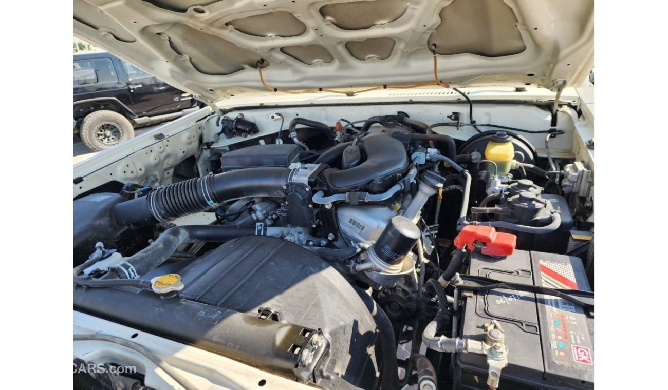 Toyota Land Cruiser Pick Up SC 4WD 4.0L PETROL V6 MANUAL TRANSMISSION