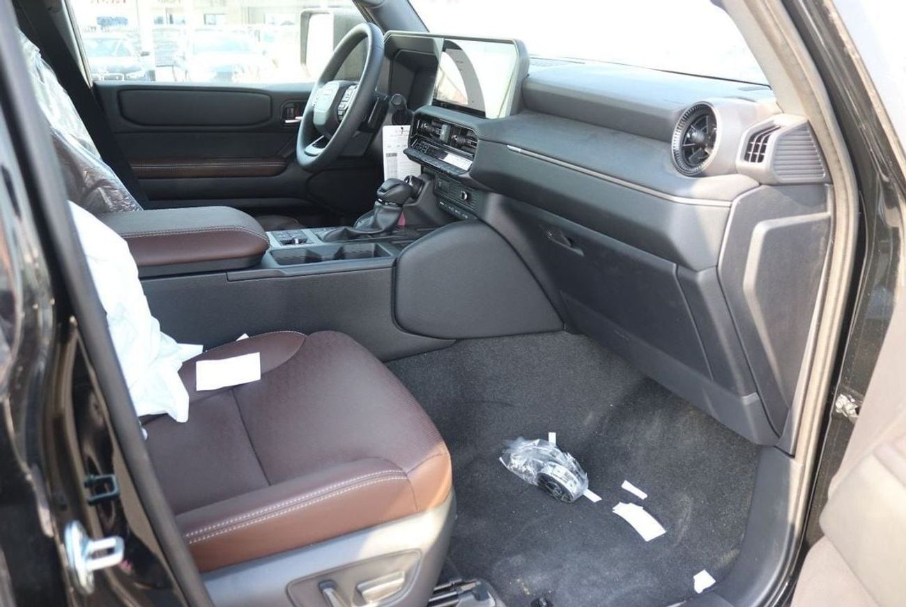 تويوتا برادو Adventure 2.4Turbo, Leather Seat, Sunroof, Push Start, Memory seat, Model 2025