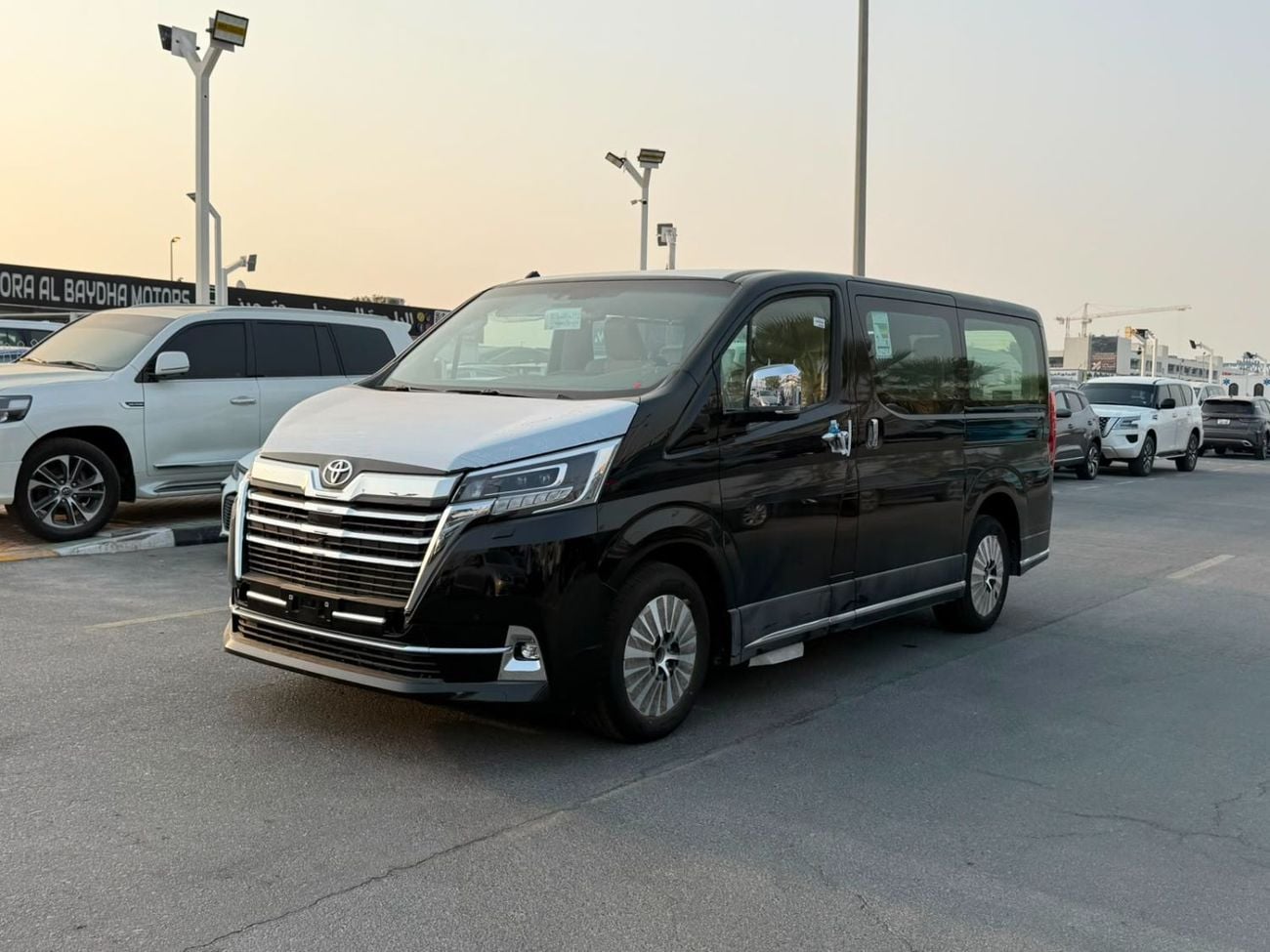 Toyota Granvia PREMIUM