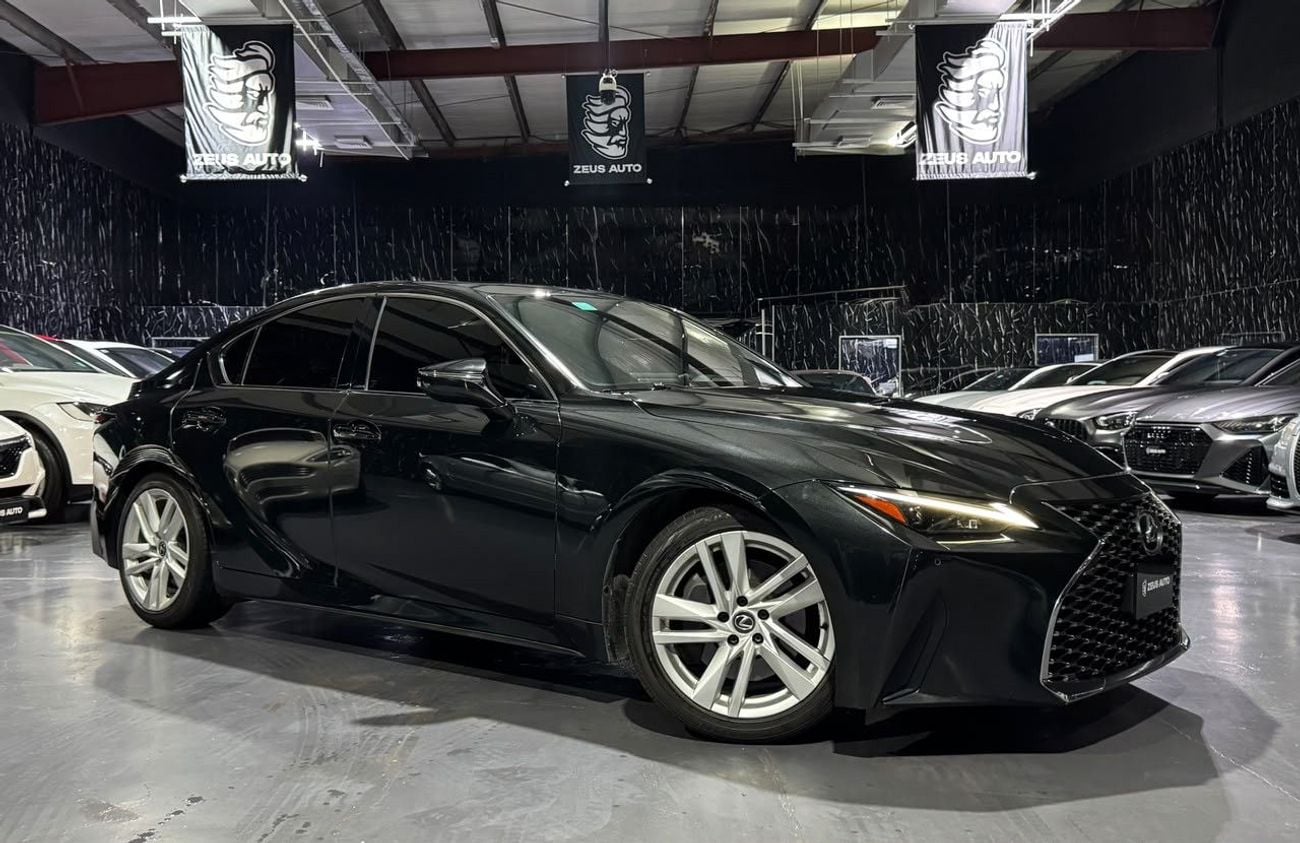 Lexus IS300 ELEGANT GCC | Al Futtaim warranty 2027 | Al Futtaim full service History